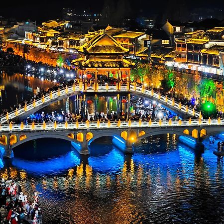 Fenghuang Memory Linjiang Inn Dış mekan fotoğraf