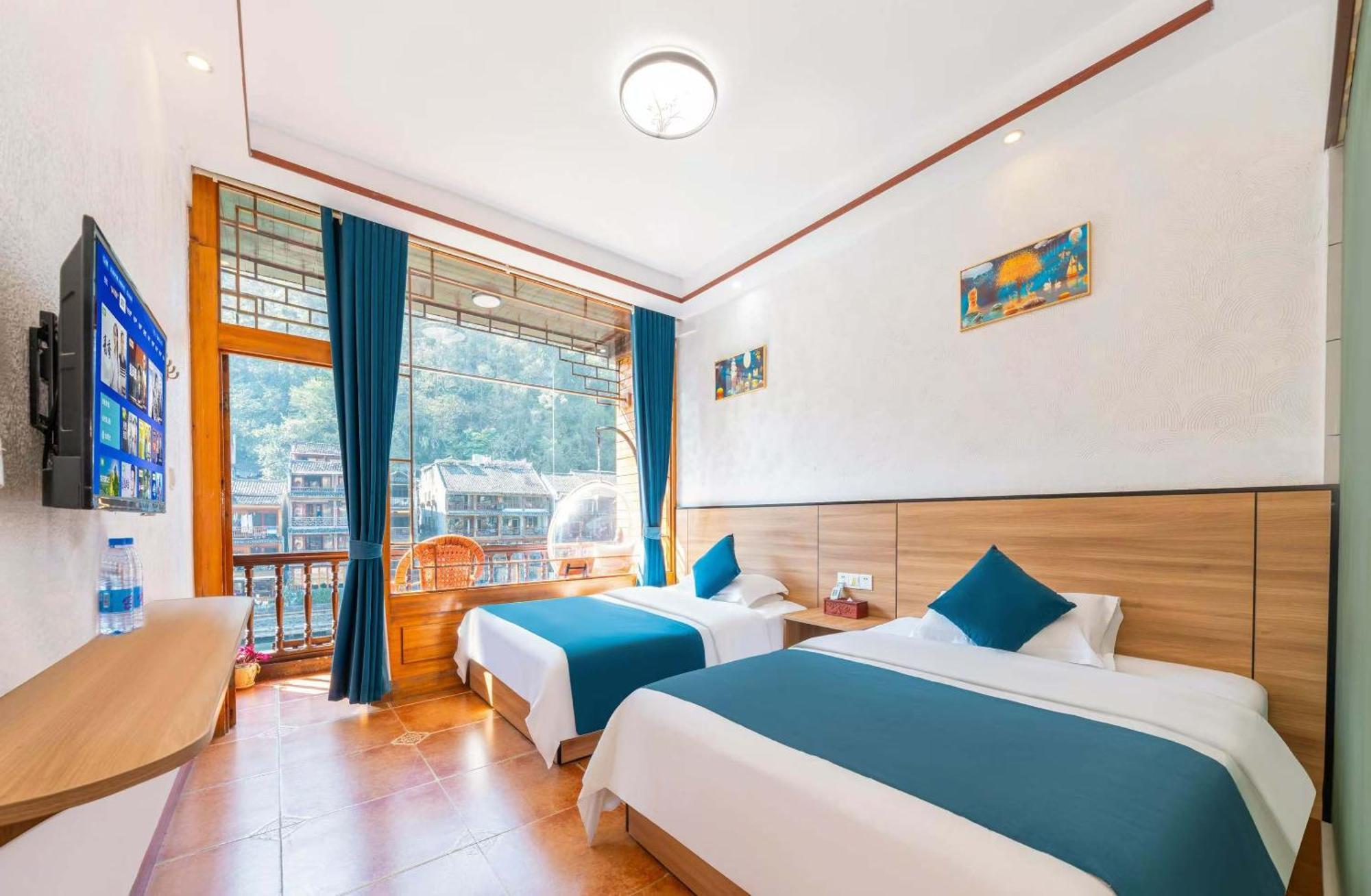 Fenghuang Memory Linjiang Inn Dış mekan fotoğraf